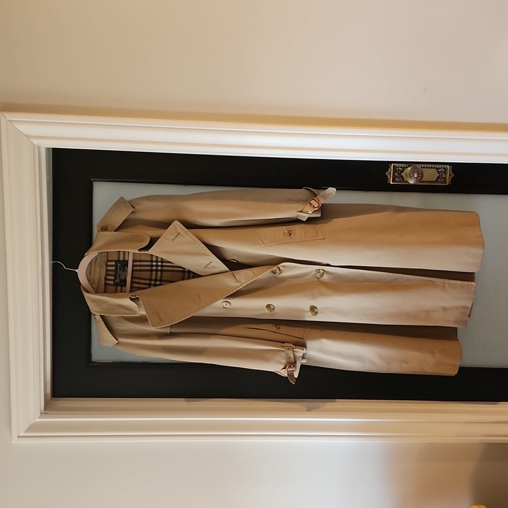 Authentic Burberry trench coat w/ removable wool lining, Regular 54